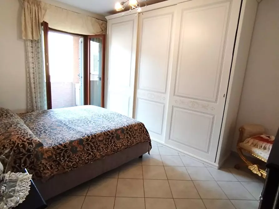 Immagine 15 di Appartamento in vendita  a Colle Di Val D'elsa