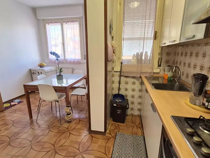 Immagine 22 di Appartamento in vendita  a Viareggio