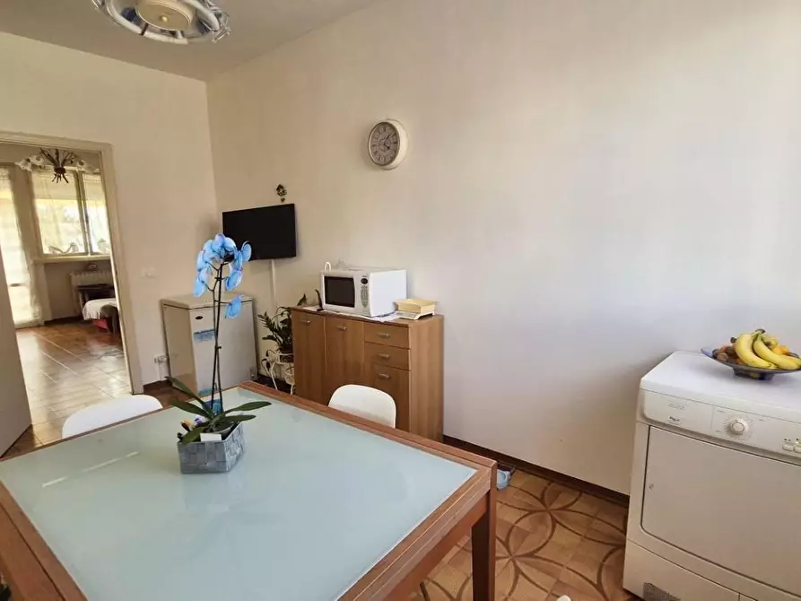 Immagine 14 di Appartamento in vendita  a Viareggio