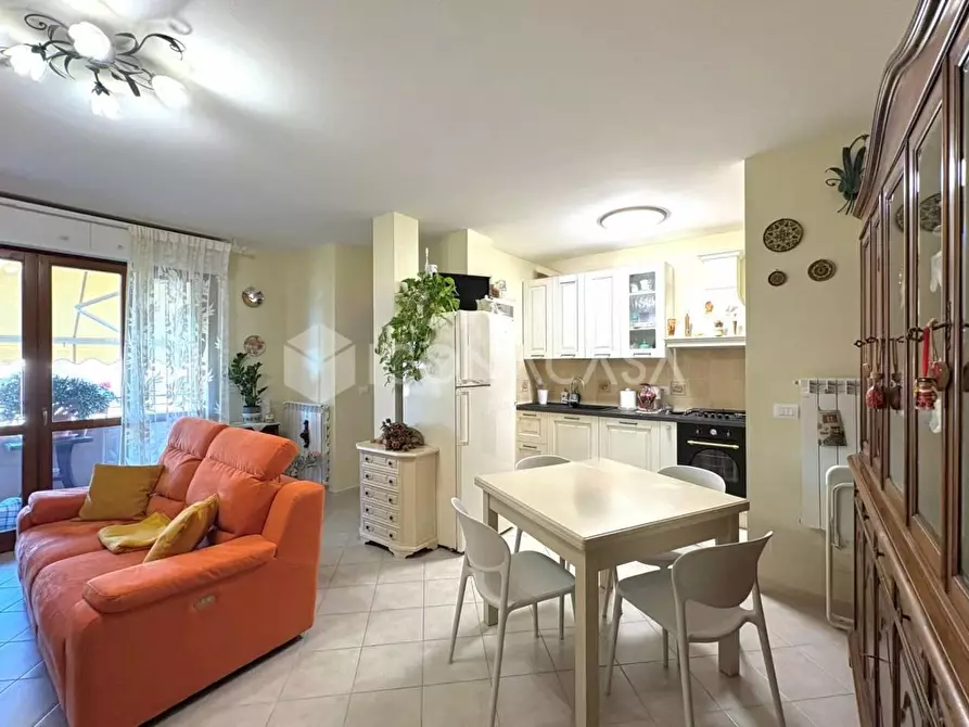 Immagine 13 di Appartamento in vendita  a Santa Maria A Monte