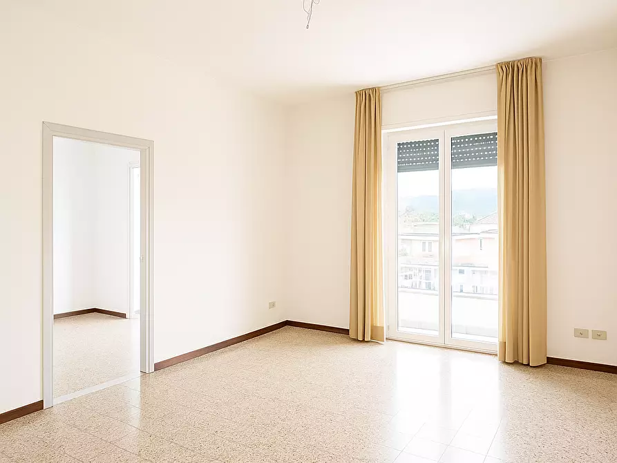 Immagine 5 di Appartamento in vendita  a Capannori