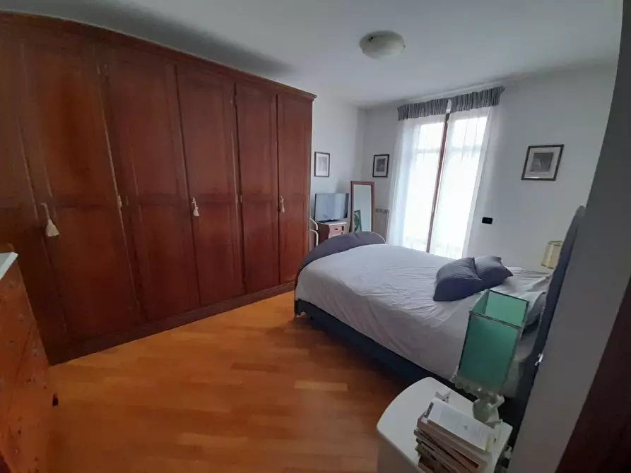 Immagine 7 di Casa bifamiliare in vendita  a Carrara