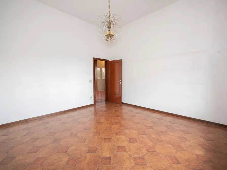 Immagine 23 di Villa in vendita  a Collesalvetti