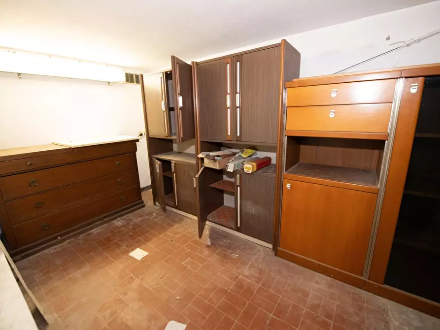 Immagine 37 di Villa in vendita  a Collesalvetti