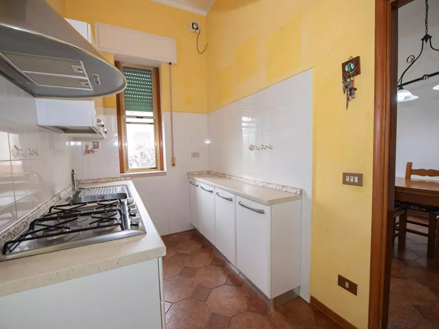 Immagine 18 di Villa in vendita  a Collesalvetti