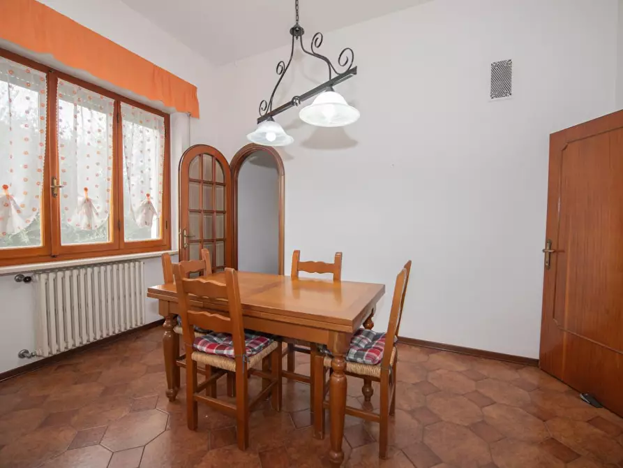 Immagine 14 di Villa in vendita  a Collesalvetti