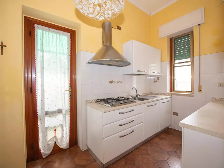 Immagine 16 di Villa in vendita  a Collesalvetti