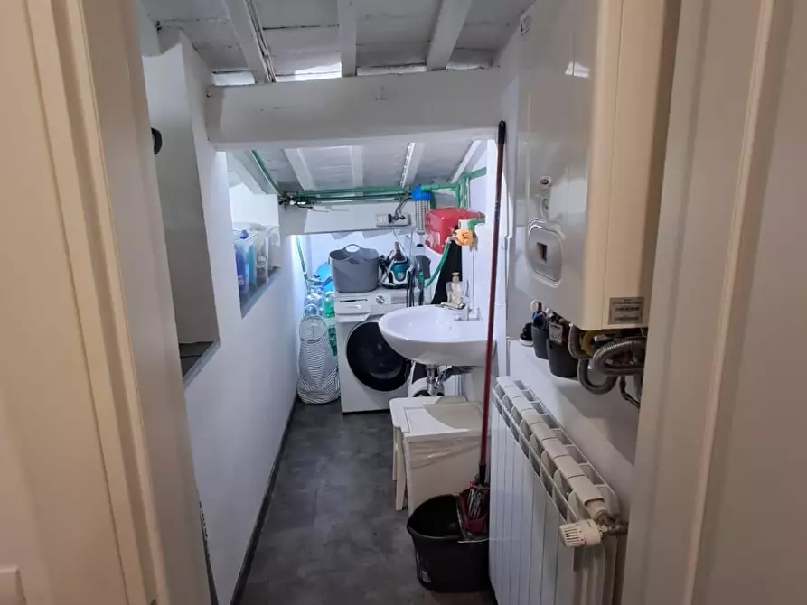 Immagine 46 di Appartamento in vendita  a Pontedera