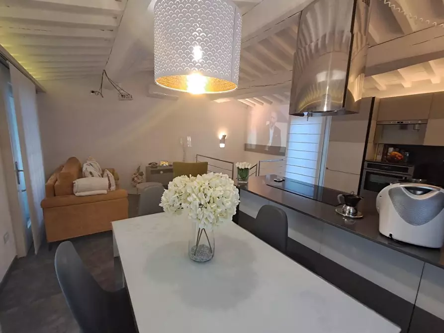 Immagine 26 di Appartamento in vendita  a Pontedera