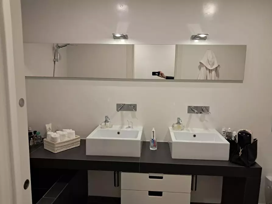 Immagine 14 di Appartamento in vendita  a Pontedera