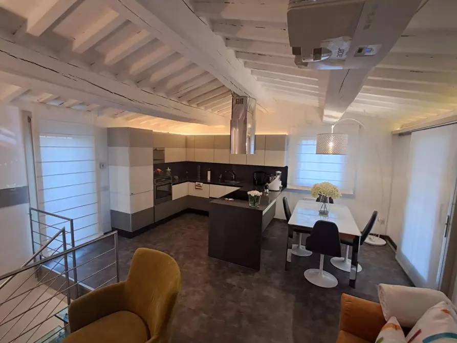 Immagine 16 di Appartamento in vendita  a Pontedera