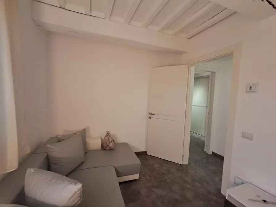 Immagine 15 di Appartamento in vendita  a Pontedera