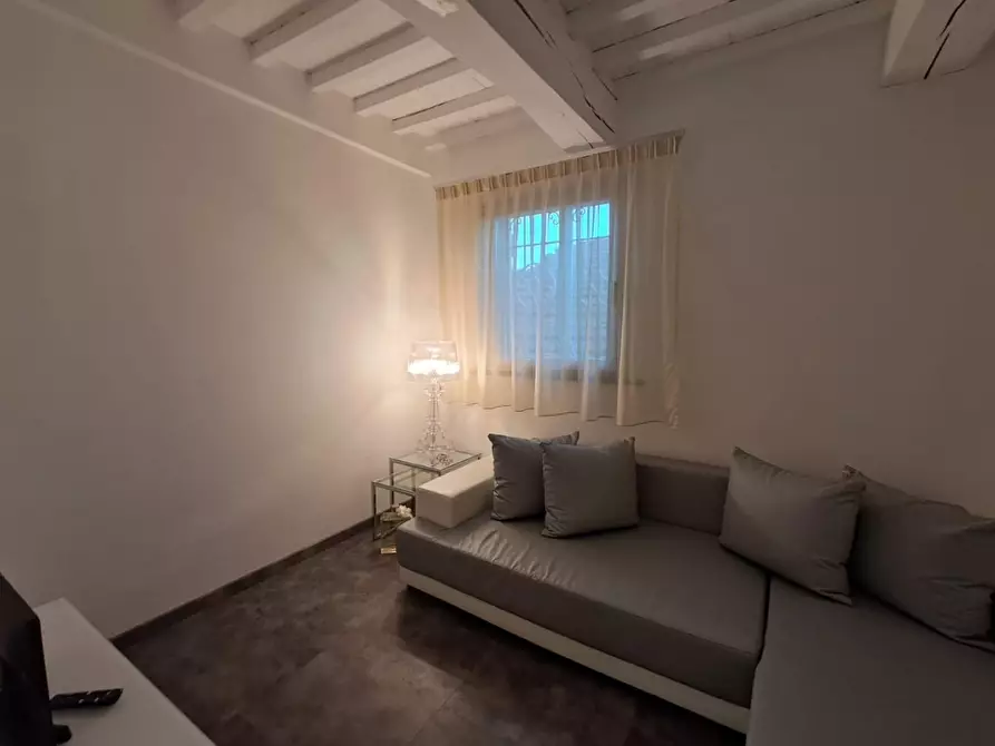 Immagine 43 di Appartamento in vendita  a Pontedera