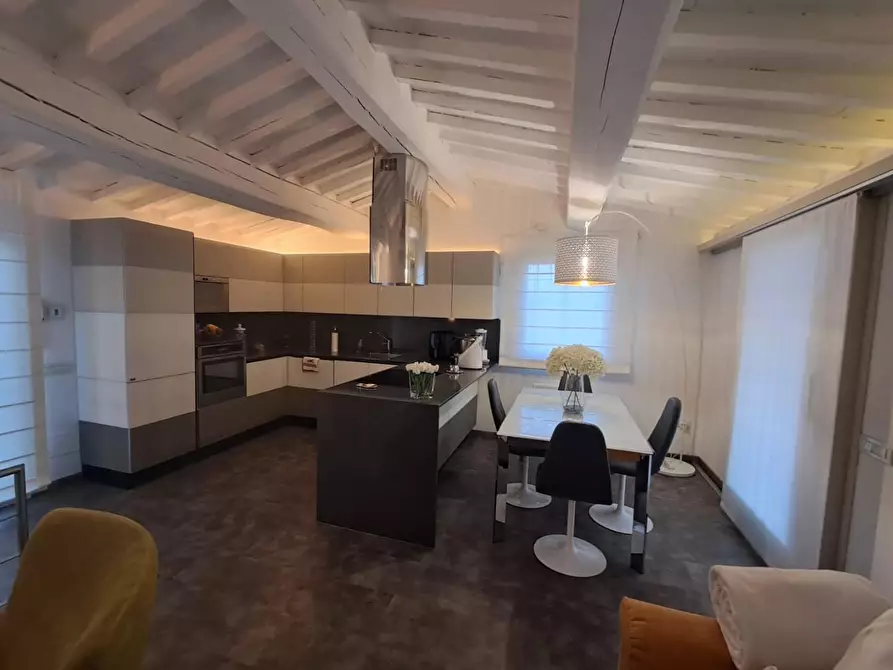 Immagine 17 di Appartamento in vendita  a Pontedera