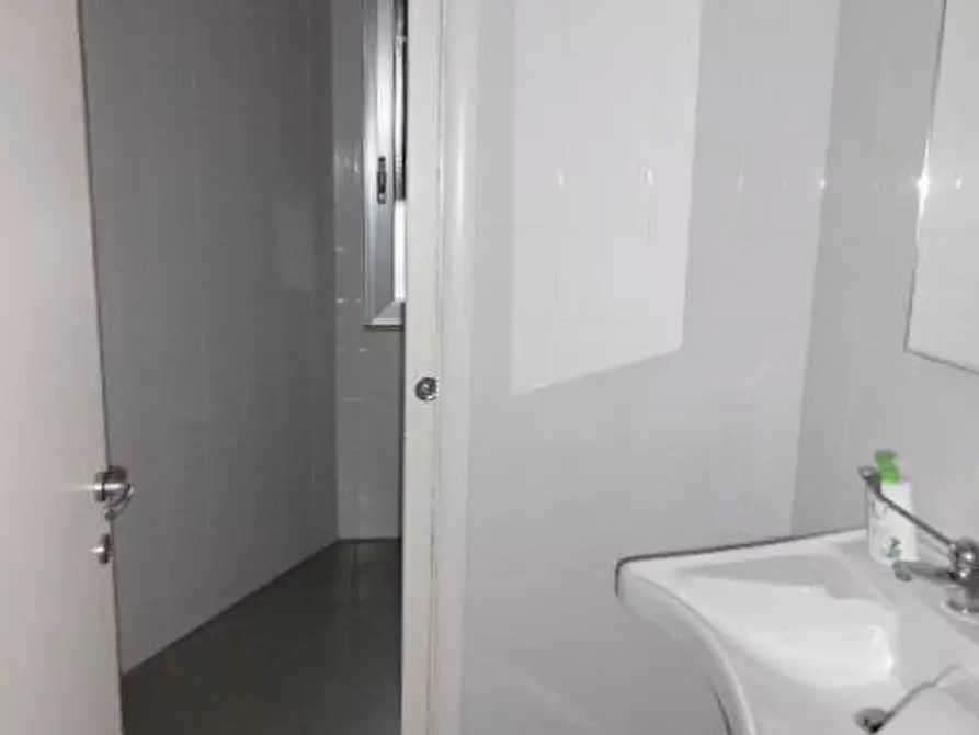 Immagine 6 di Ufficio in vendita  a Empoli