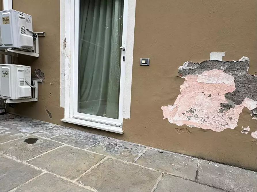 Immagine 25 di Terratetto in vendita  a Lucca