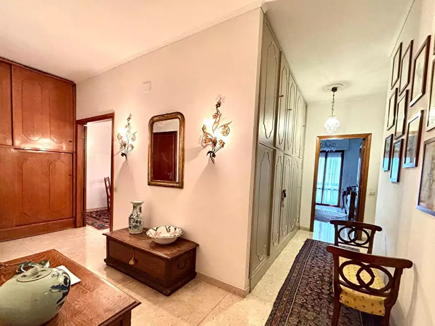 Immagine 9 di Appartamento in vendita  a Carrara