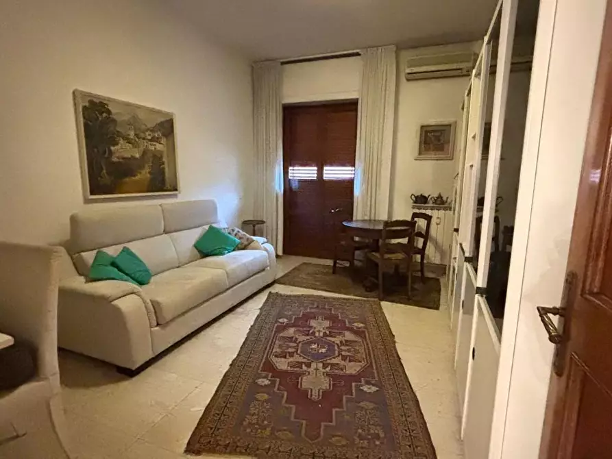 Immagine 12 di Appartamento in vendita  a Carrara