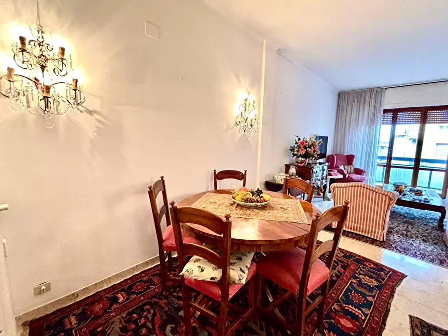 Immagine 4 di Appartamento in vendita  a Carrara