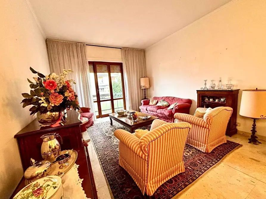 Immagine 3 di Appartamento in vendita  a Carrara