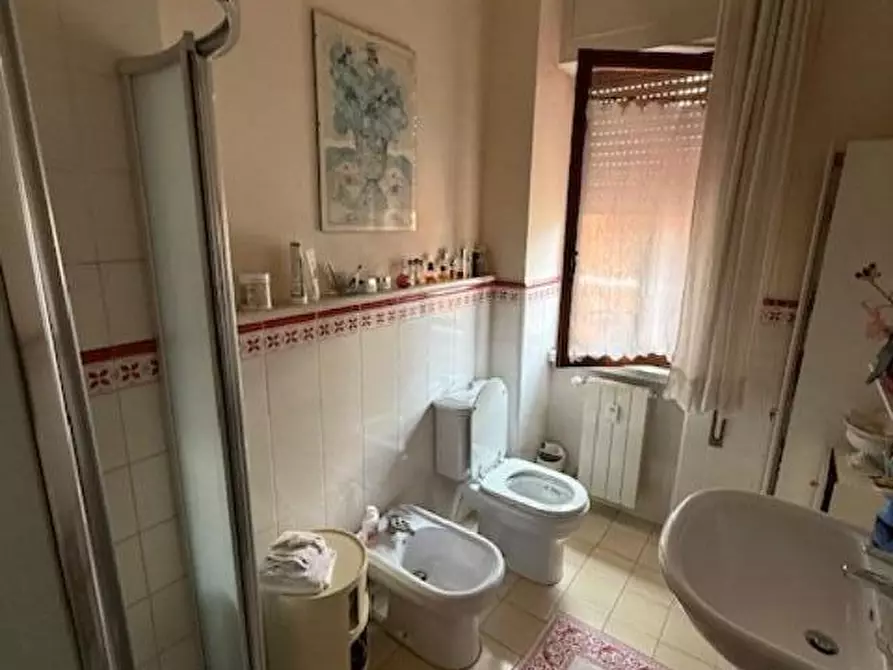 Immagine 13 di Appartamento in vendita  a Carrara