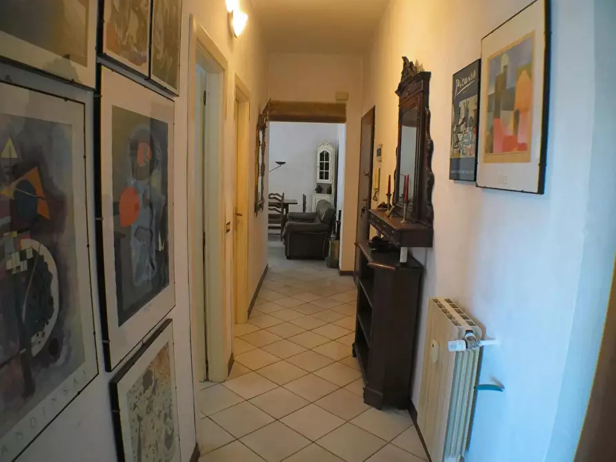 Immagine 6 di Appartamento in vendita  a Carrara