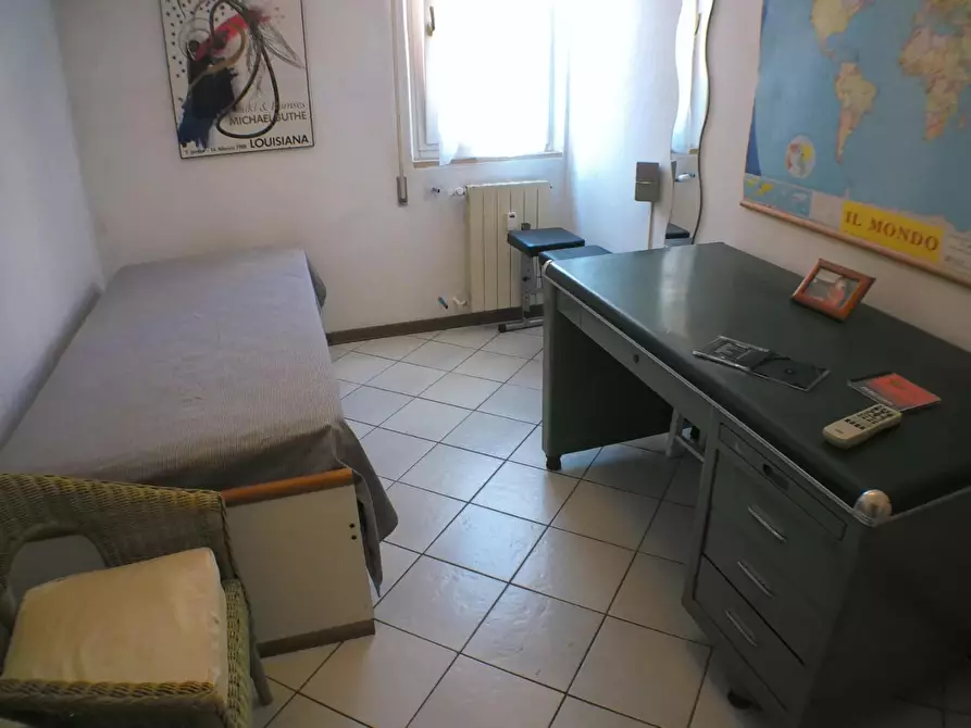 Immagine 15 di Appartamento in vendita  a Carrara