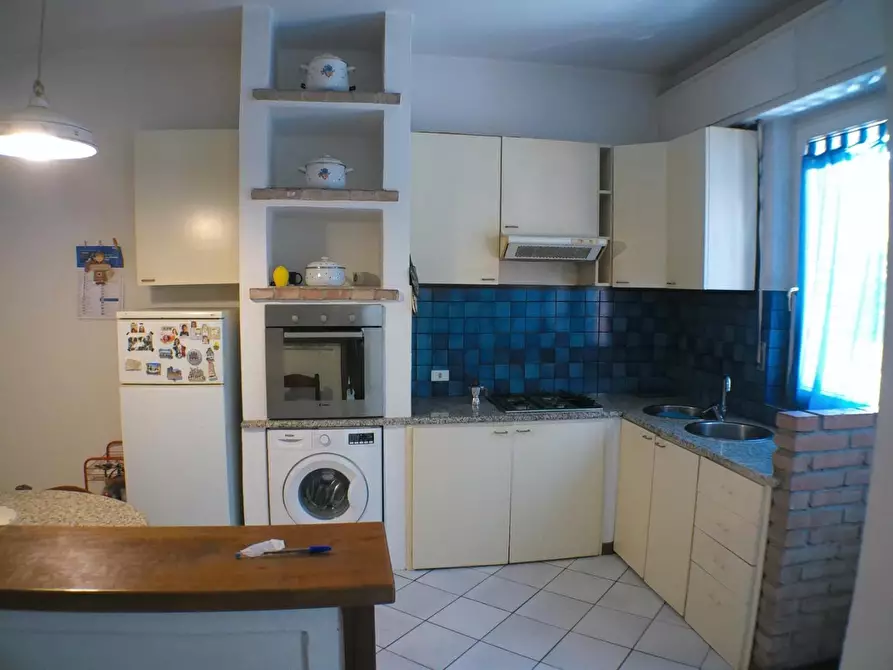 Immagine 1 di Appartamento in vendita  a Carrara