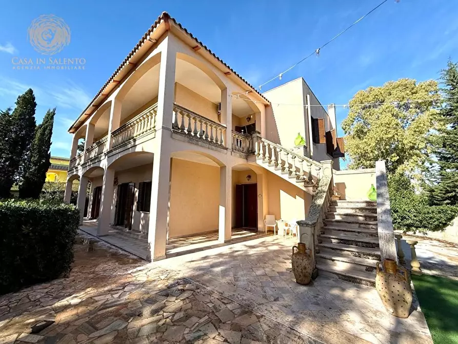 Immagine 2 di Villa in vendita  a Alessano