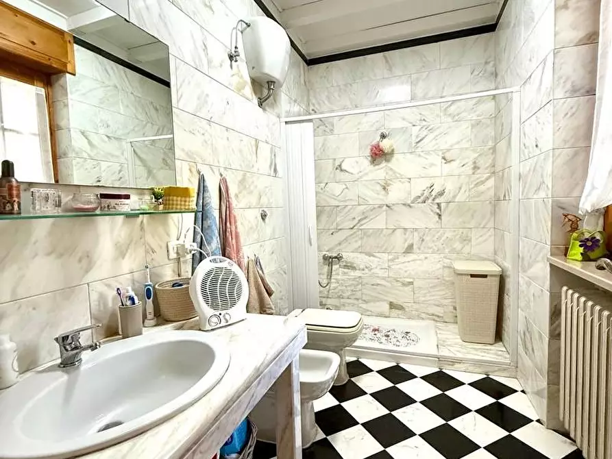 Immagine 13 di Villa in vendita  a Alessano