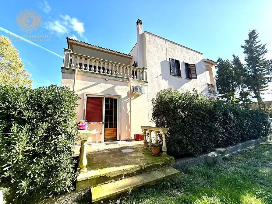 Immagine 31 di Villa in vendita  a Alessano