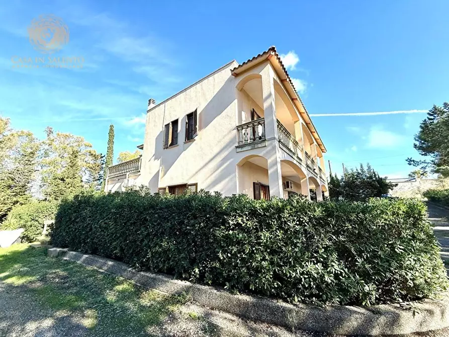 Immagine 32 di Villa in vendita  a Alessano