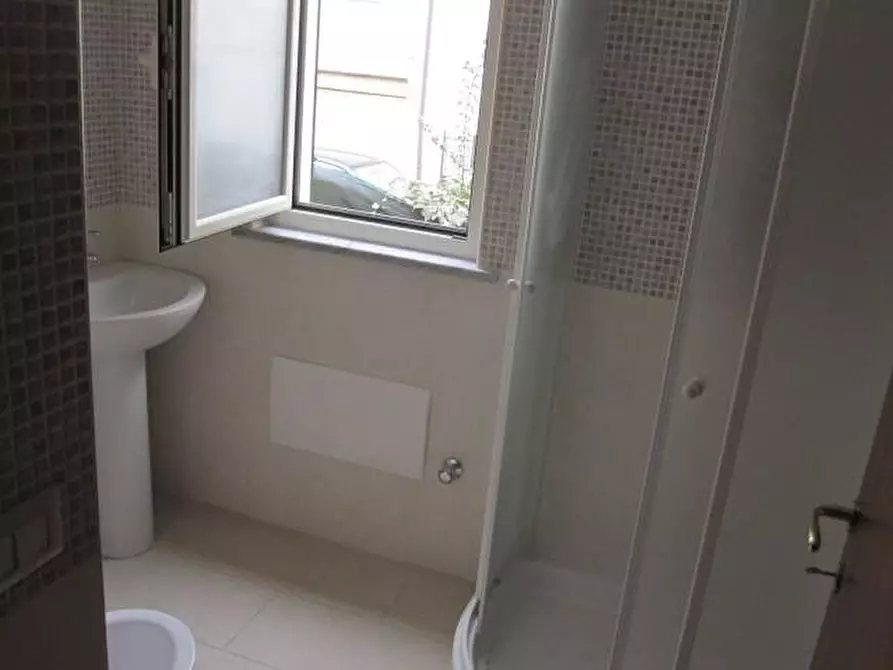 Immagine 10 di Appartamento in affitto  a Pisa