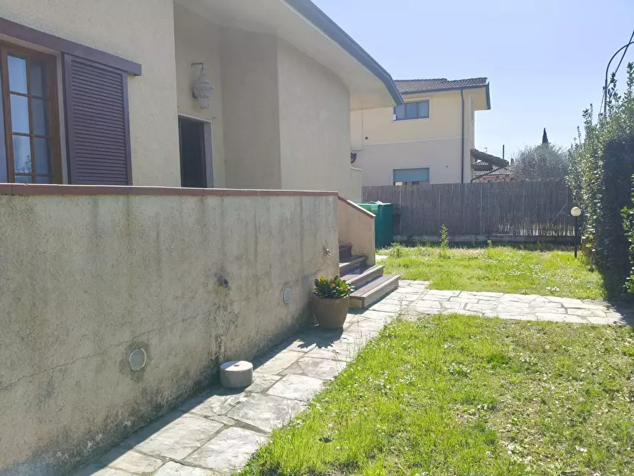 Immagine 21 di Casa indipendente in vendita  a Pietrasanta