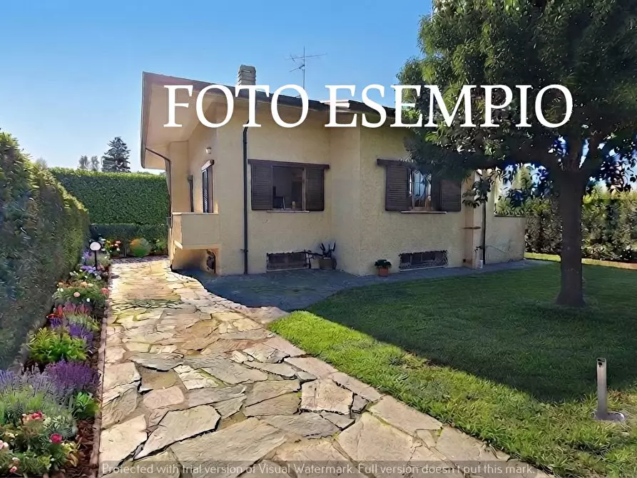 Immagine 3 di Casa indipendente in vendita  a Pietrasanta