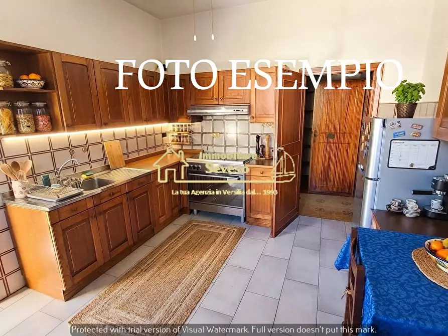 Immagine 6 di Casa indipendente in vendita  a Pietrasanta