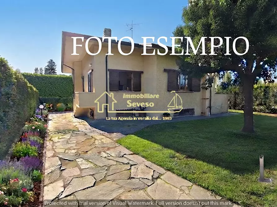 Immagine 2 di Casa indipendente in vendita  a Pietrasanta