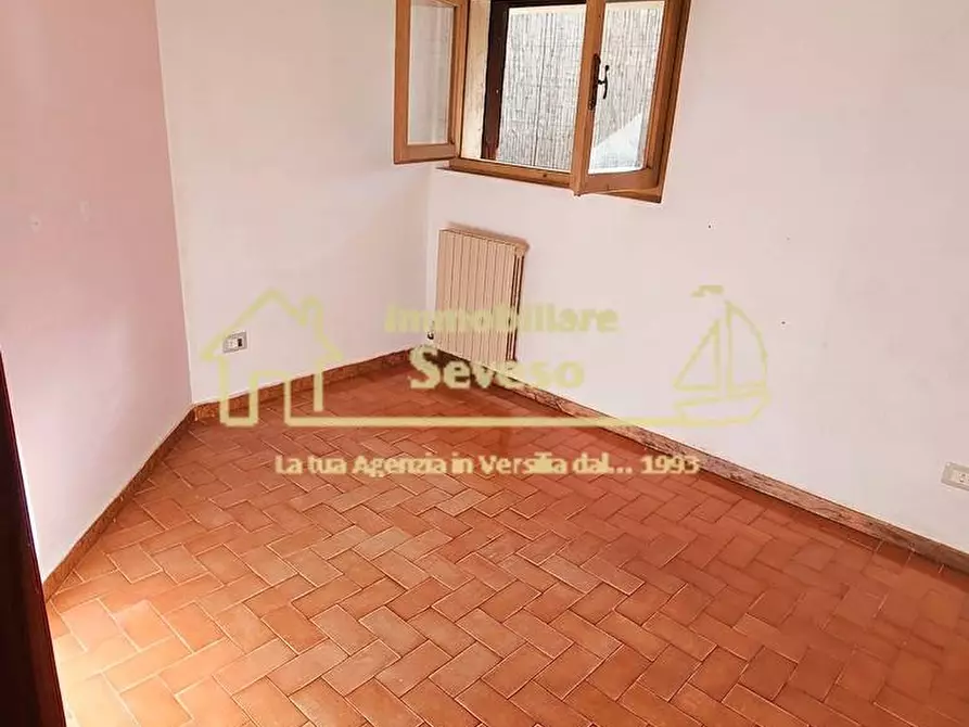 Immagine 23 di Casa indipendente in vendita  a Pietrasanta