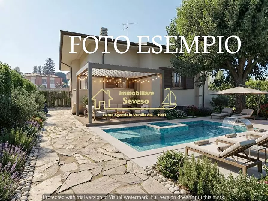 Immagine 1 di Casa indipendente in vendita  a Pietrasanta