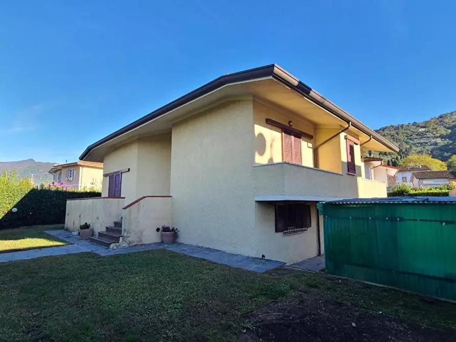 Immagine 23 di Casa indipendente in vendita  a Pietrasanta