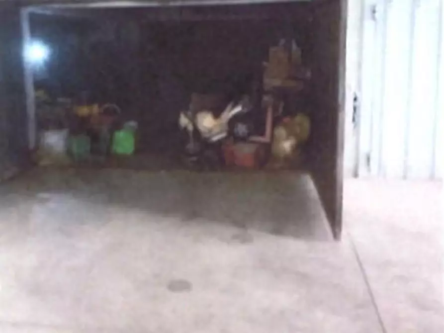 Immagine 5 di Appartamento in vendita  a Abbiategrasso