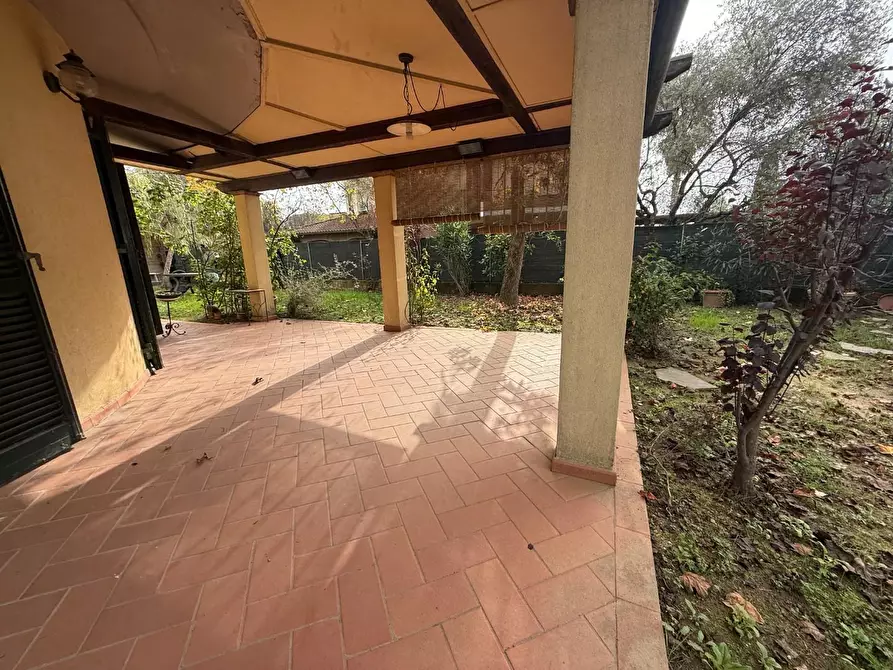 Immagine 14 di Casa indipendente in vendita  a Massa