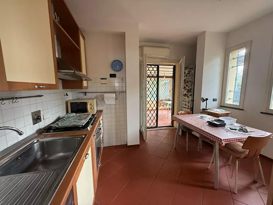 Immagine 23 di Casa indipendente in vendita  a Massa