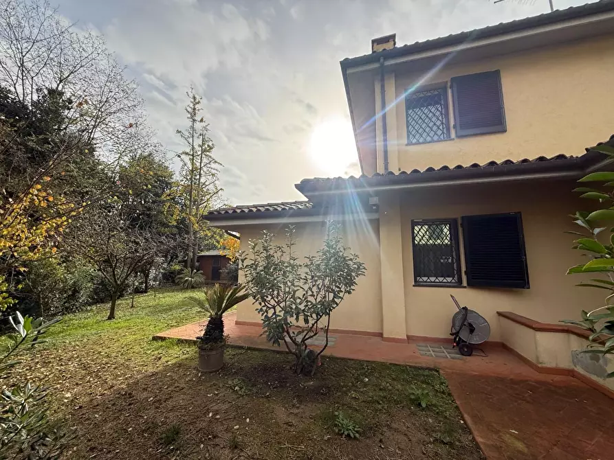 Immagine 9 di Casa indipendente in vendita  a Massa