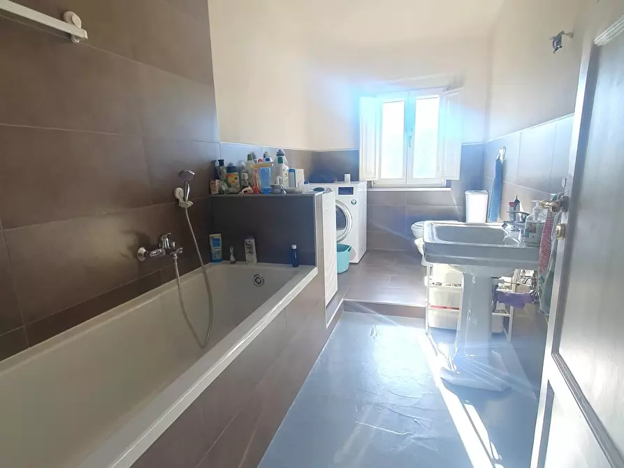 Immagine 59 di Terratetto in vendita  a Lucca