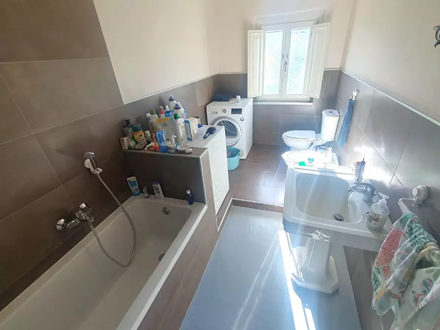 Immagine 57 di Terratetto in vendita  a Lucca