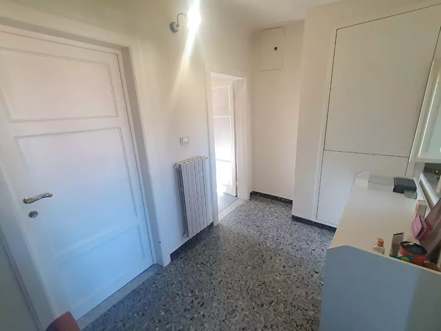 Immagine 48 di Terratetto in vendita  a Lucca