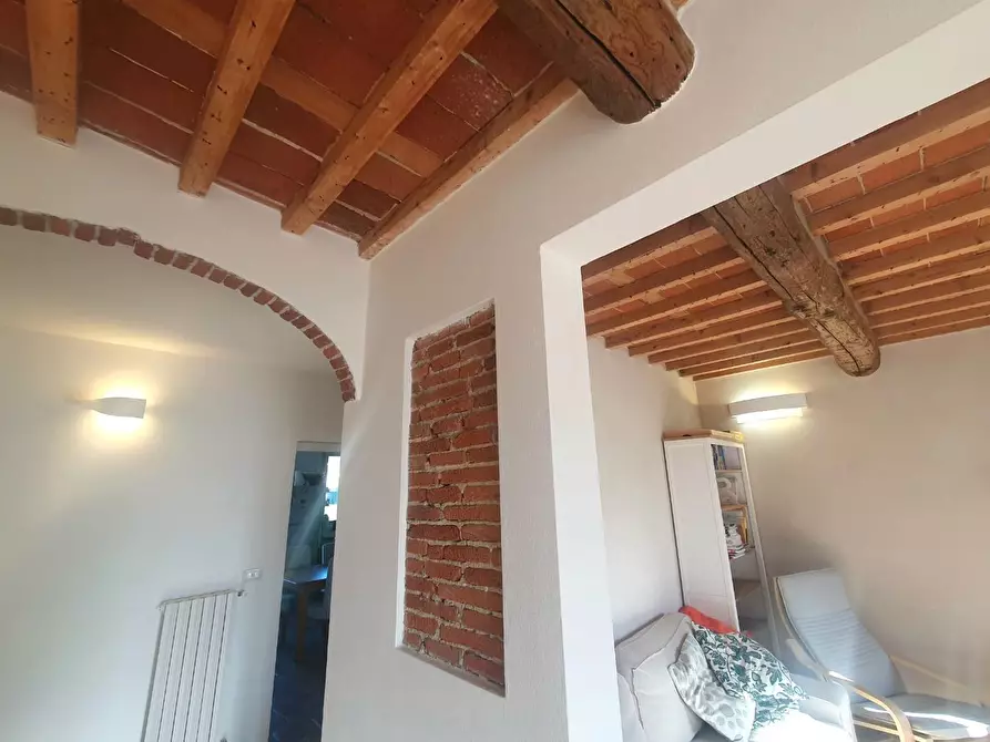 Immagine 10 di Terratetto in vendita  a Lucca