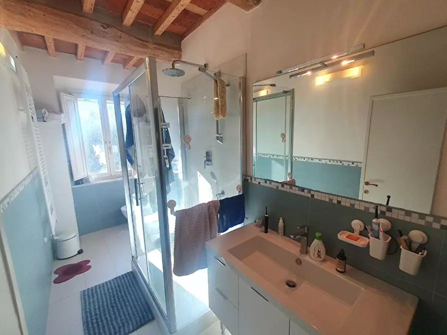 Immagine 36 di Terratetto in vendita  a Lucca