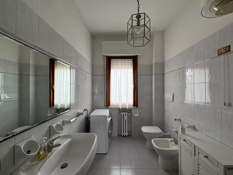 Immagine 21 di Appartamento in vendita  a Empoli